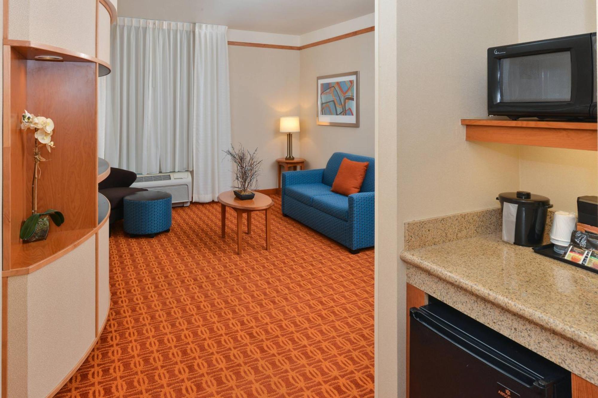 Fairfield Inn And Suites By Marriott Elk Grove Buitenkant foto