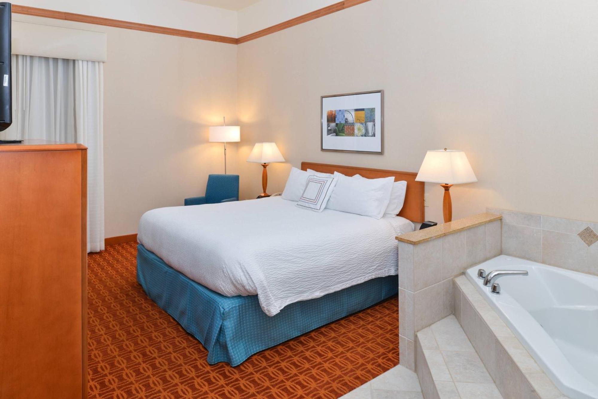 Fairfield Inn And Suites By Marriott Elk Grove Buitenkant foto
