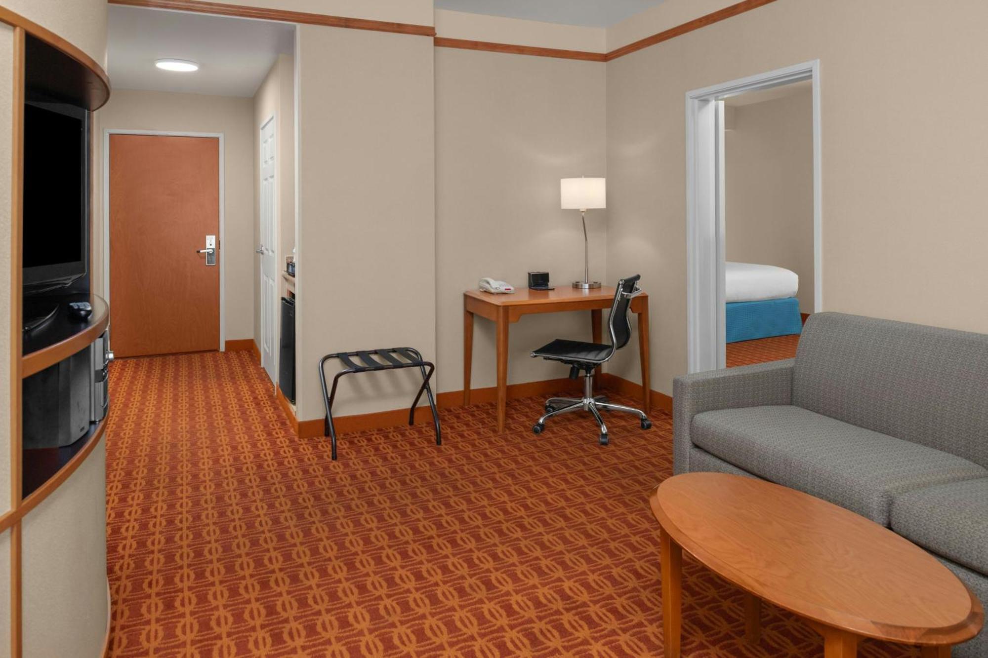 Fairfield Inn And Suites By Marriott Elk Grove Buitenkant foto