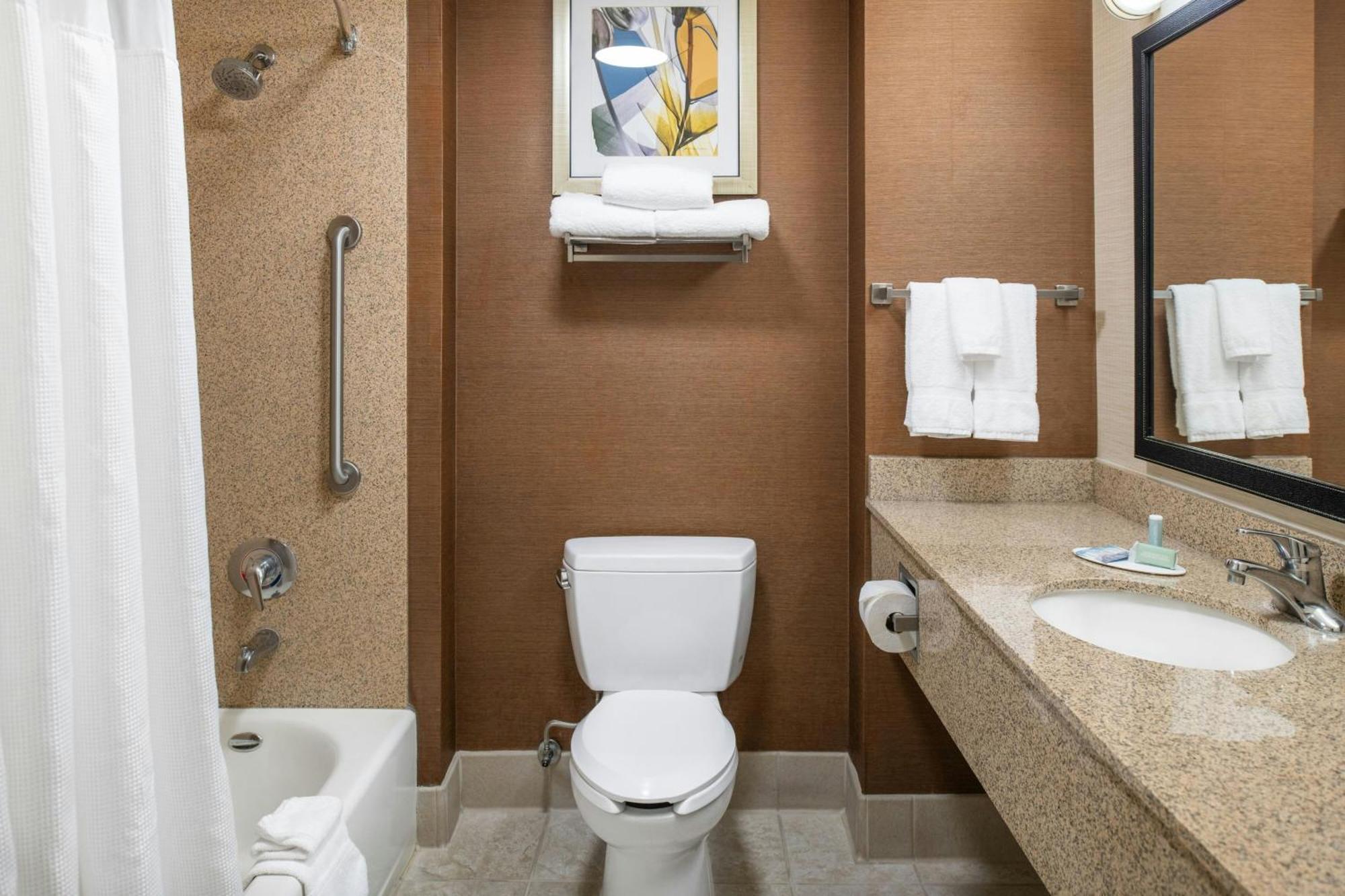 Fairfield Inn And Suites By Marriott Elk Grove Buitenkant foto