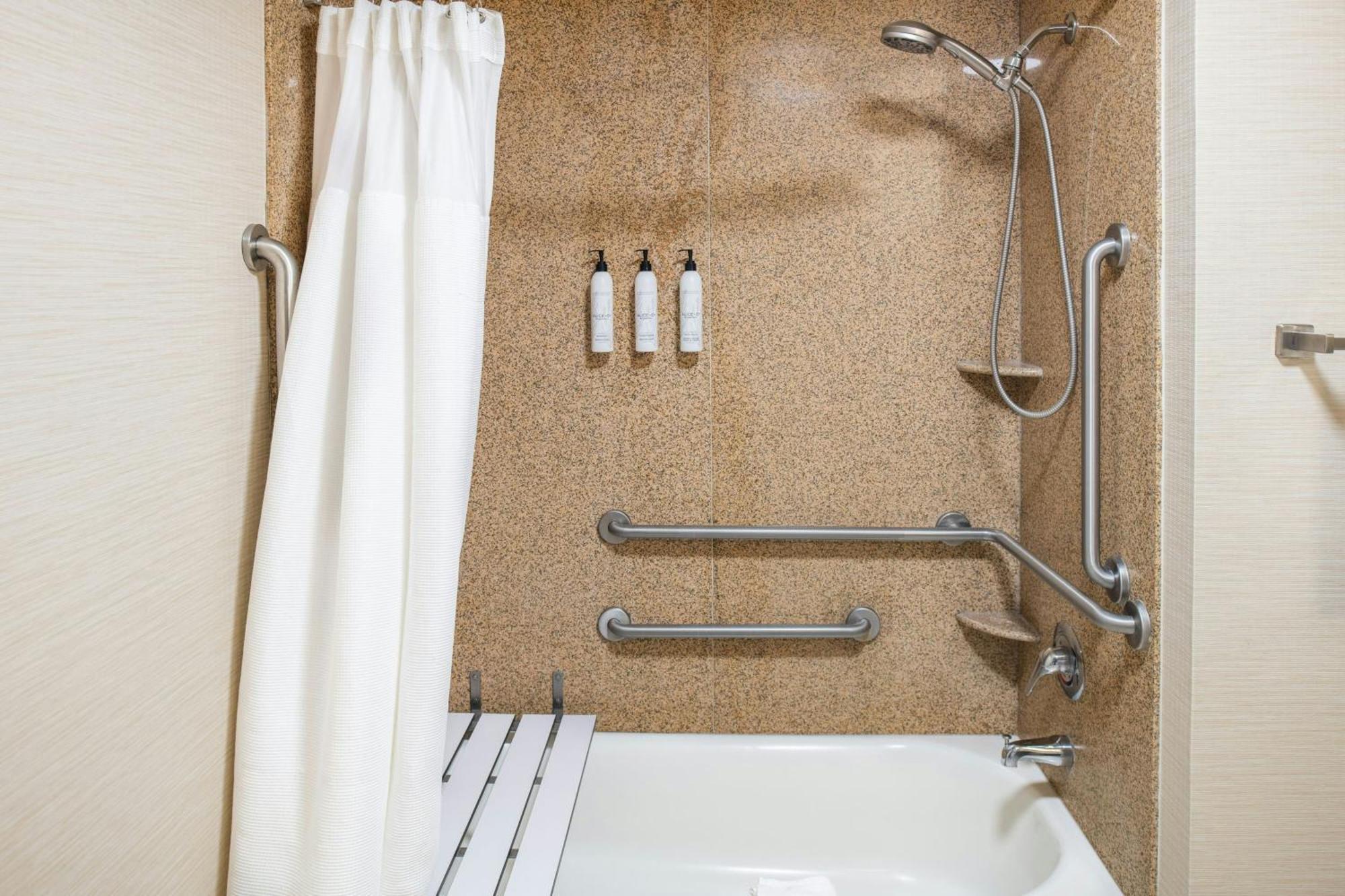 Fairfield Inn And Suites By Marriott Elk Grove Buitenkant foto